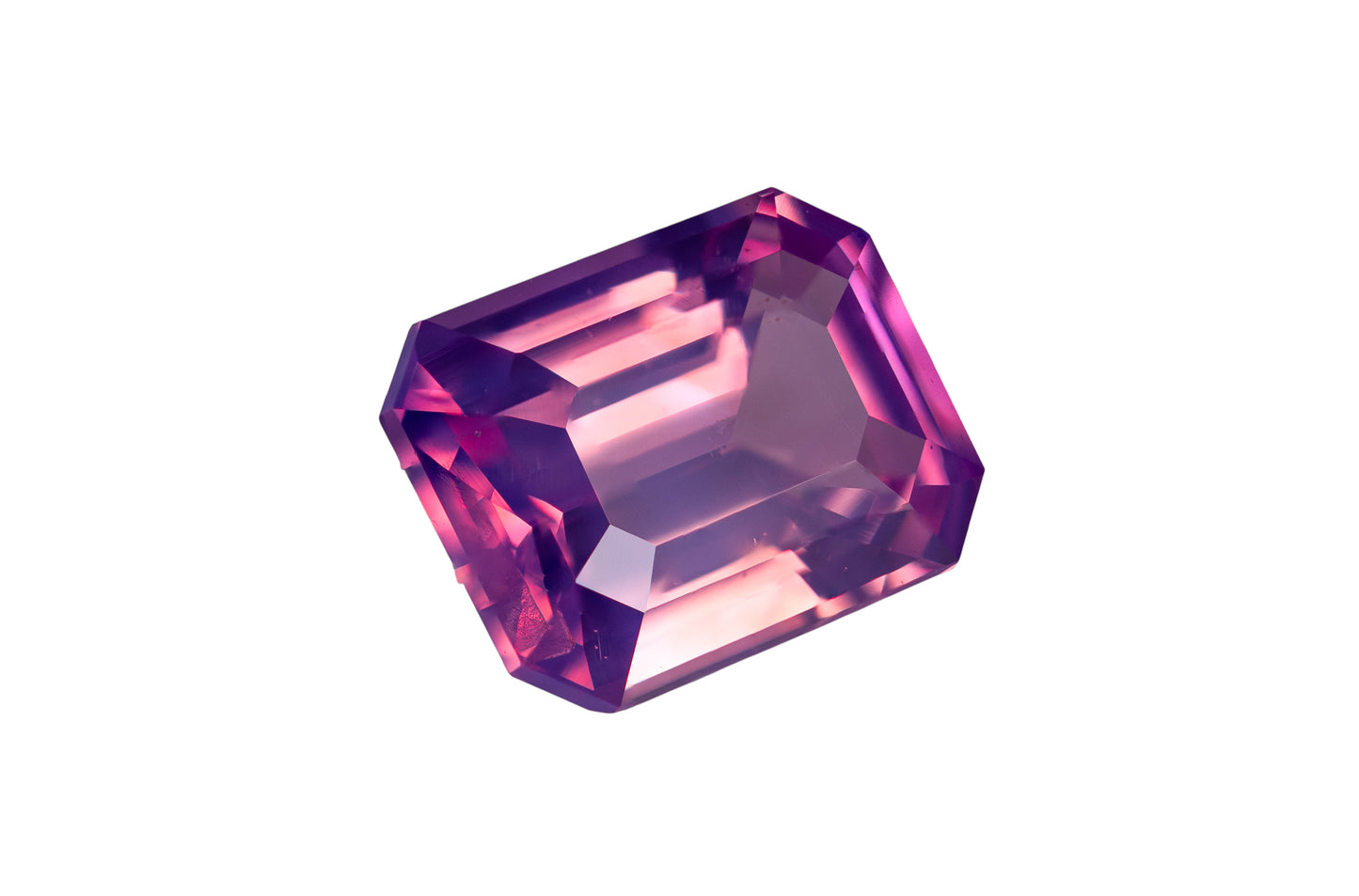 Opalisierender Saphir