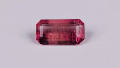 Roter Beryll